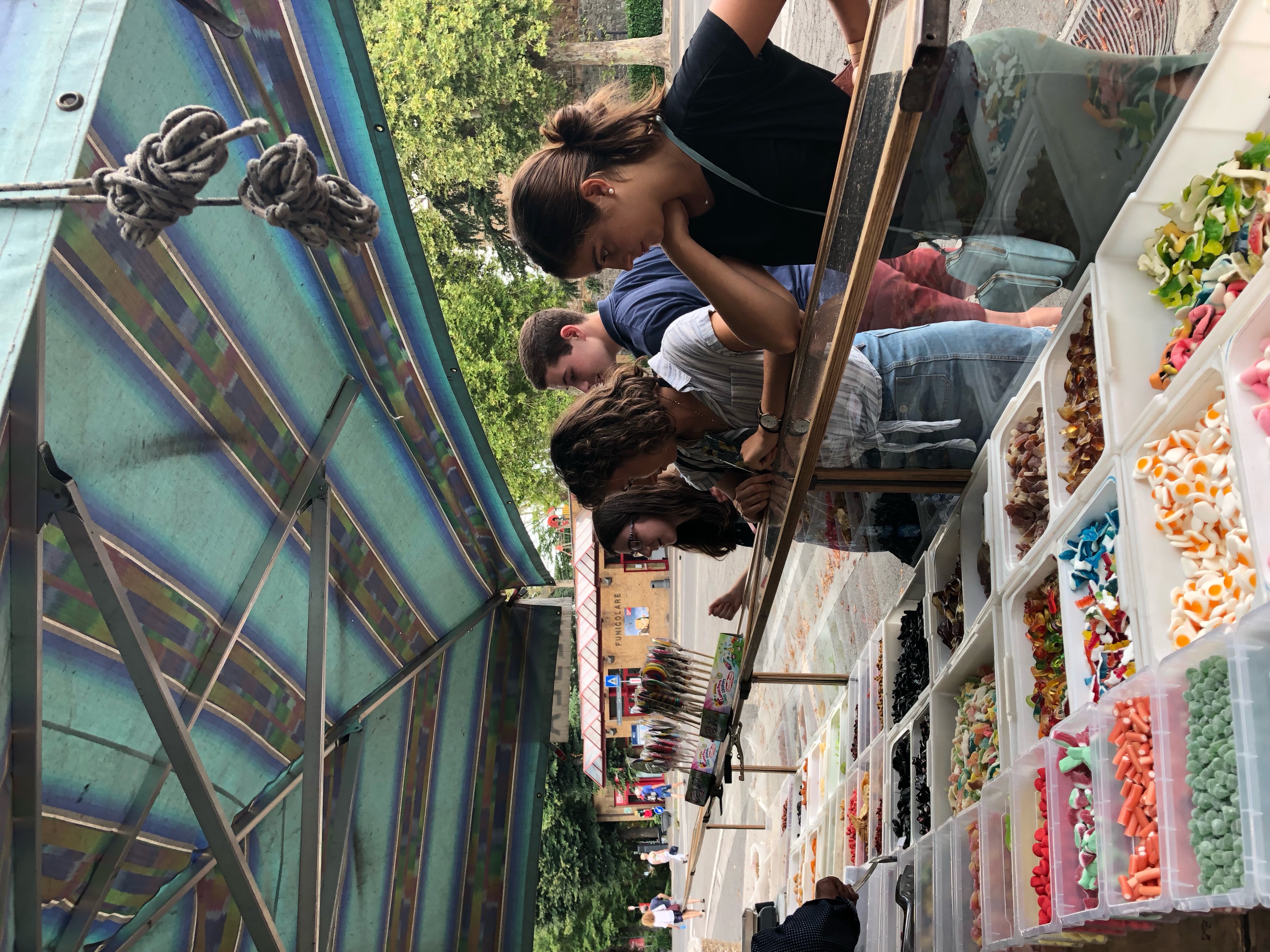 people-lili-lomas-candy-shop-orvieto-italy.jpeg